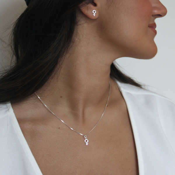 VENUS EARRINGS ON A STUD