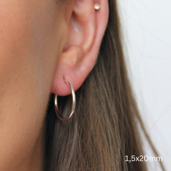 SILVERHOOPS 1.5MM SMALL SIZES