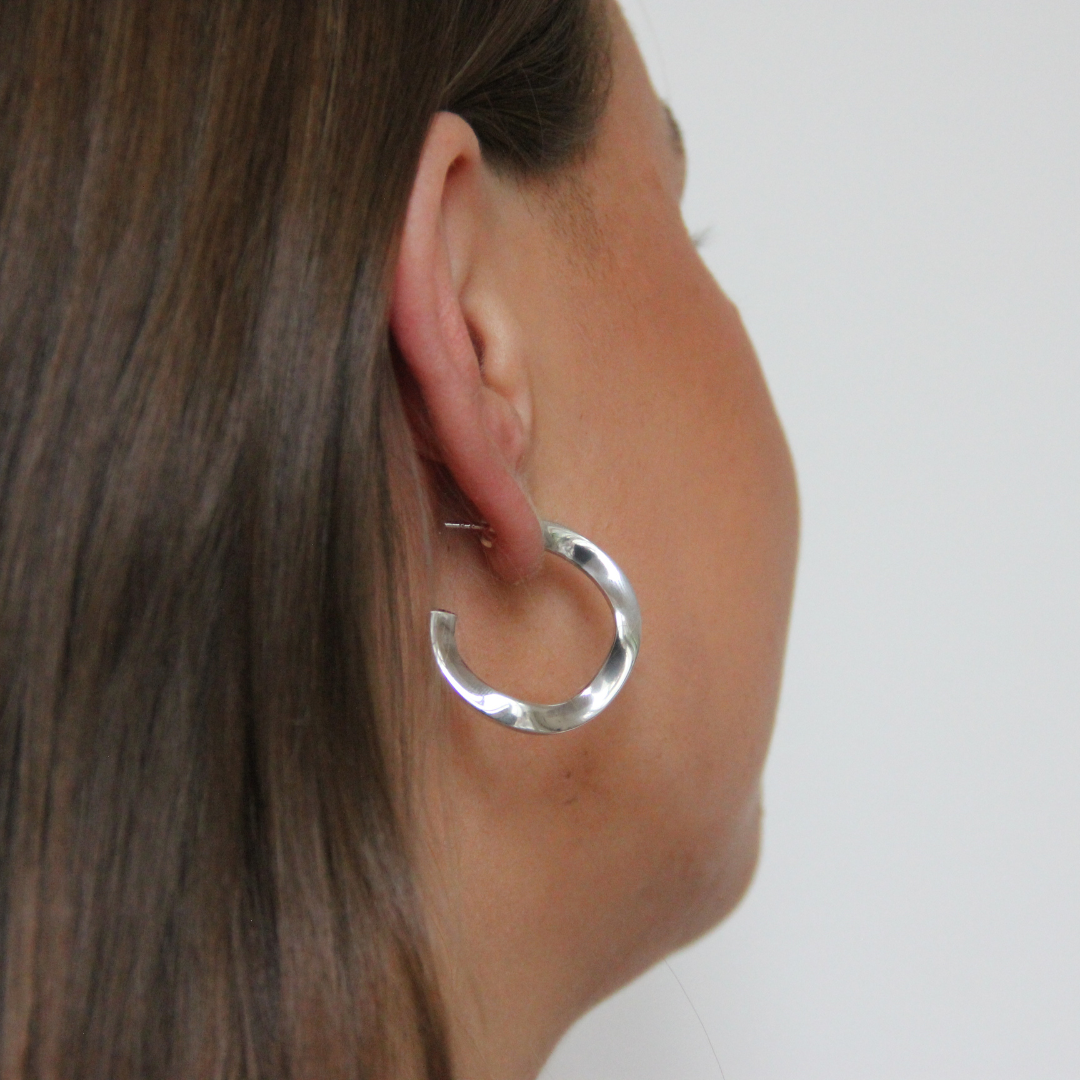 SILVERÖRHÄNGE SWIRLEY