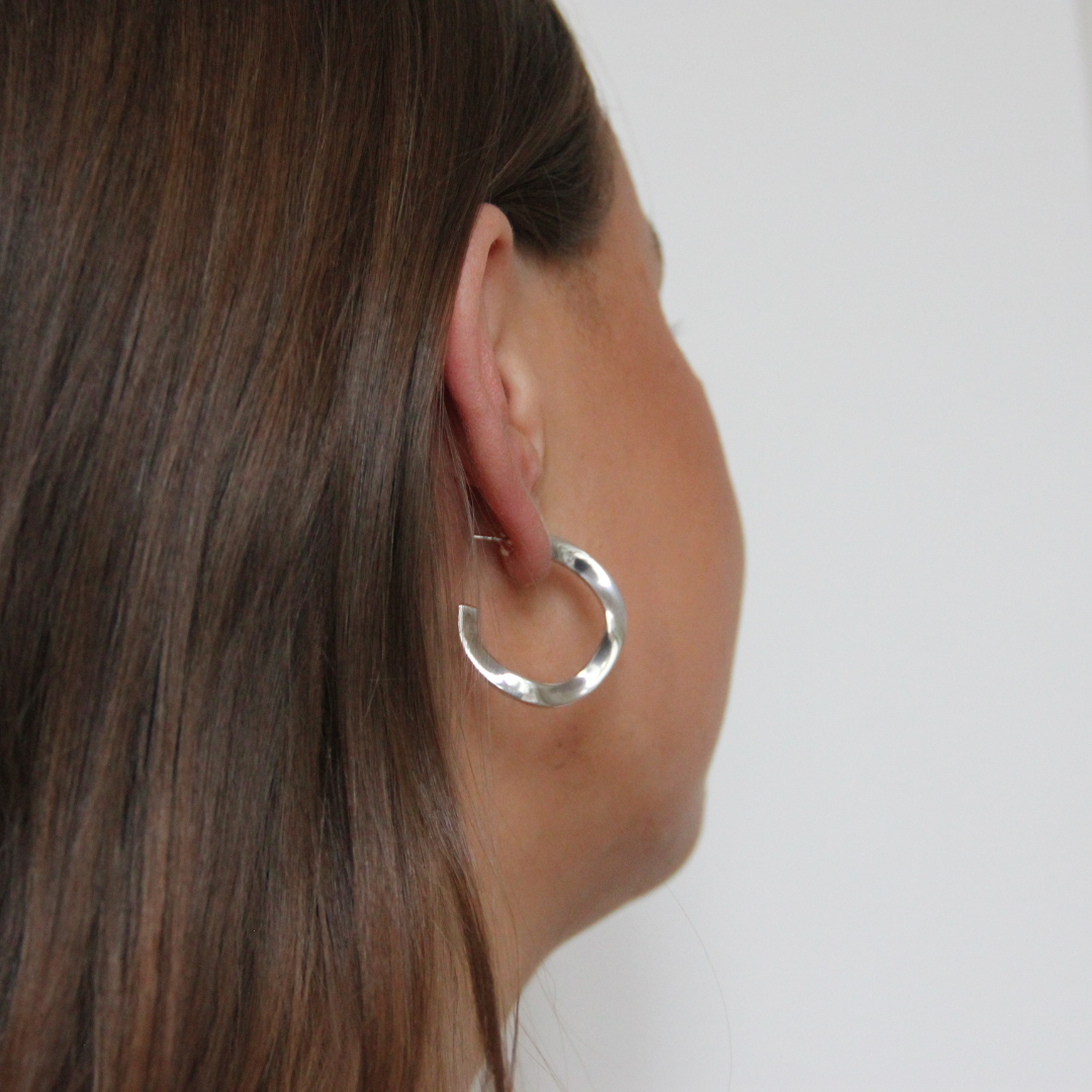 SILVERÖRHÄNGE SWIRLEY