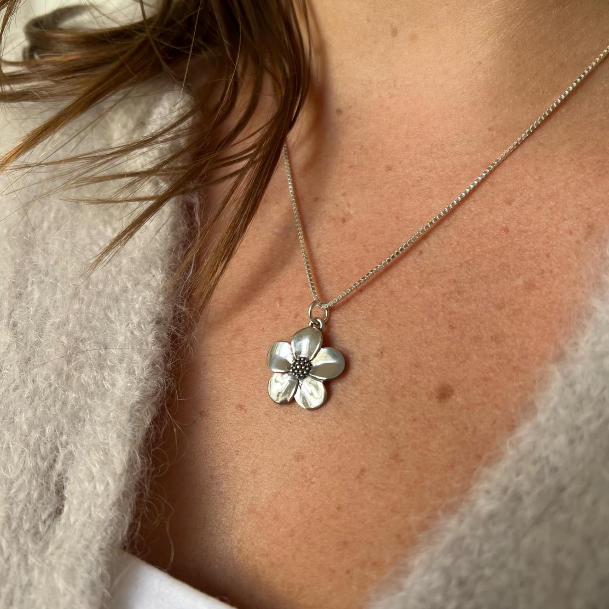 HALSSMYCKE/CHARM CUTE FLOWER