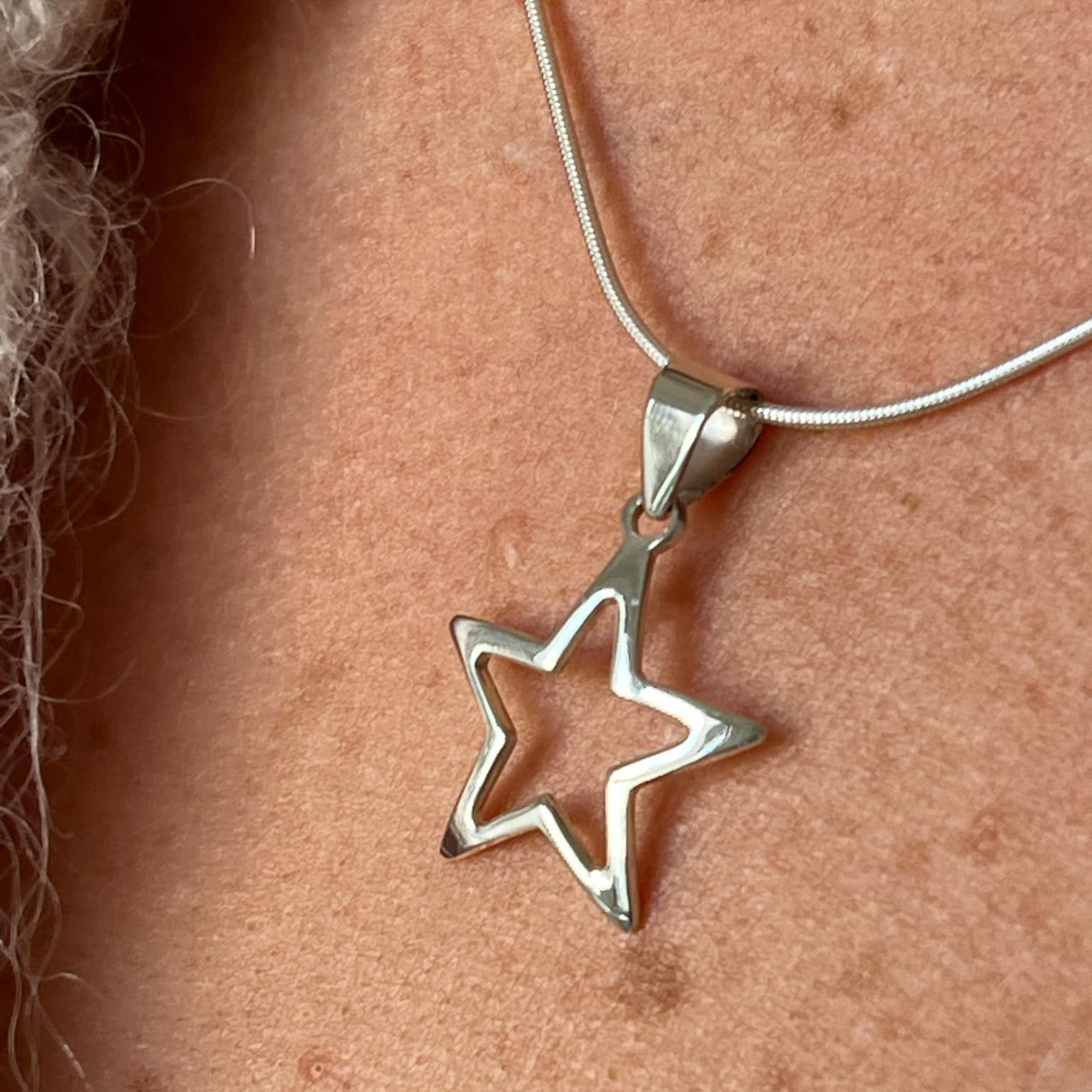 NECKLACE/CHARM LITTLE STAR