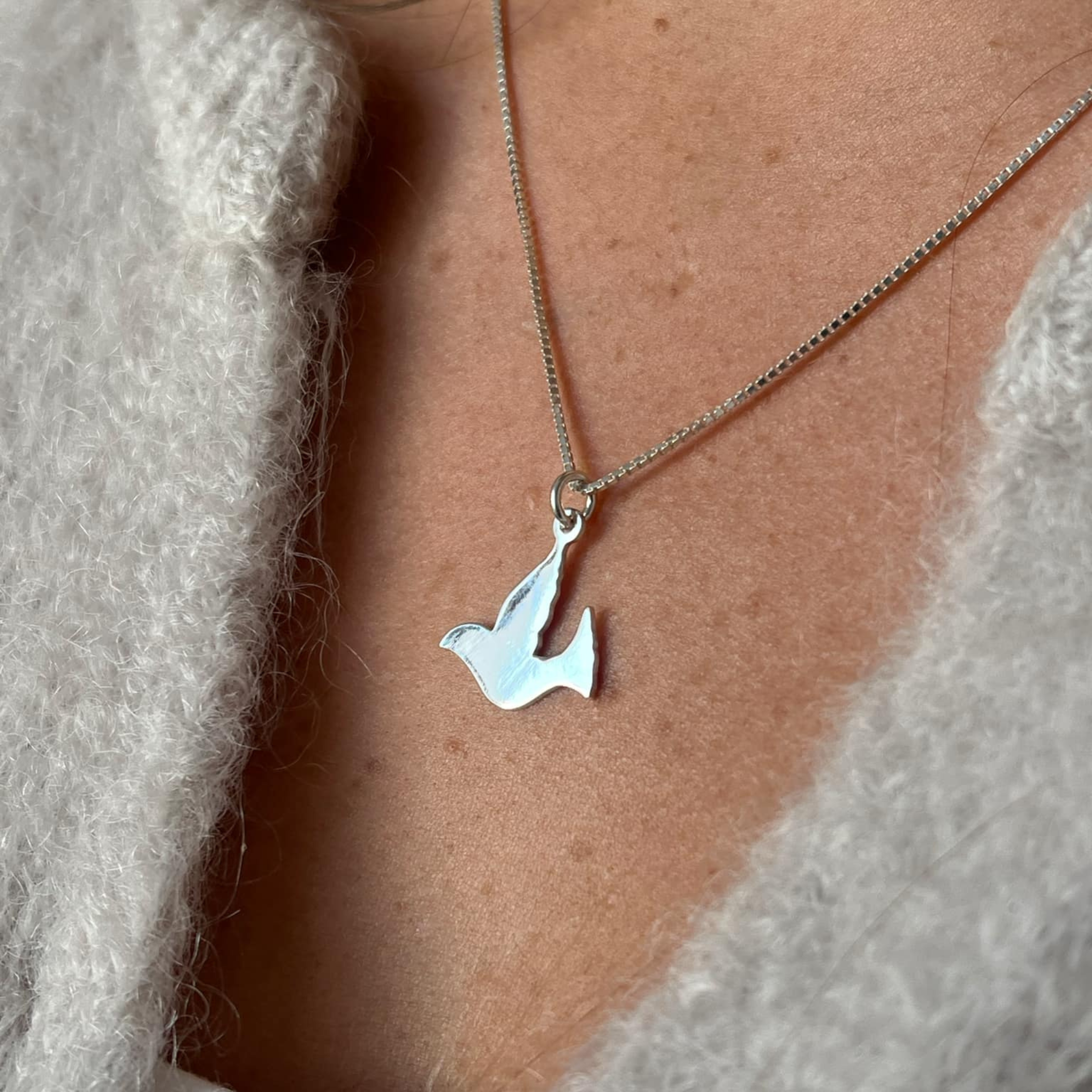 PEACE DOVE PENDANT/CHARM