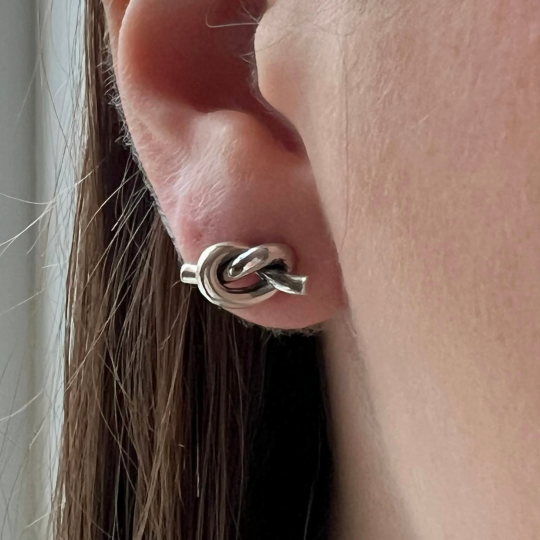 SILVERÖRHÄNGE BIG KNOT