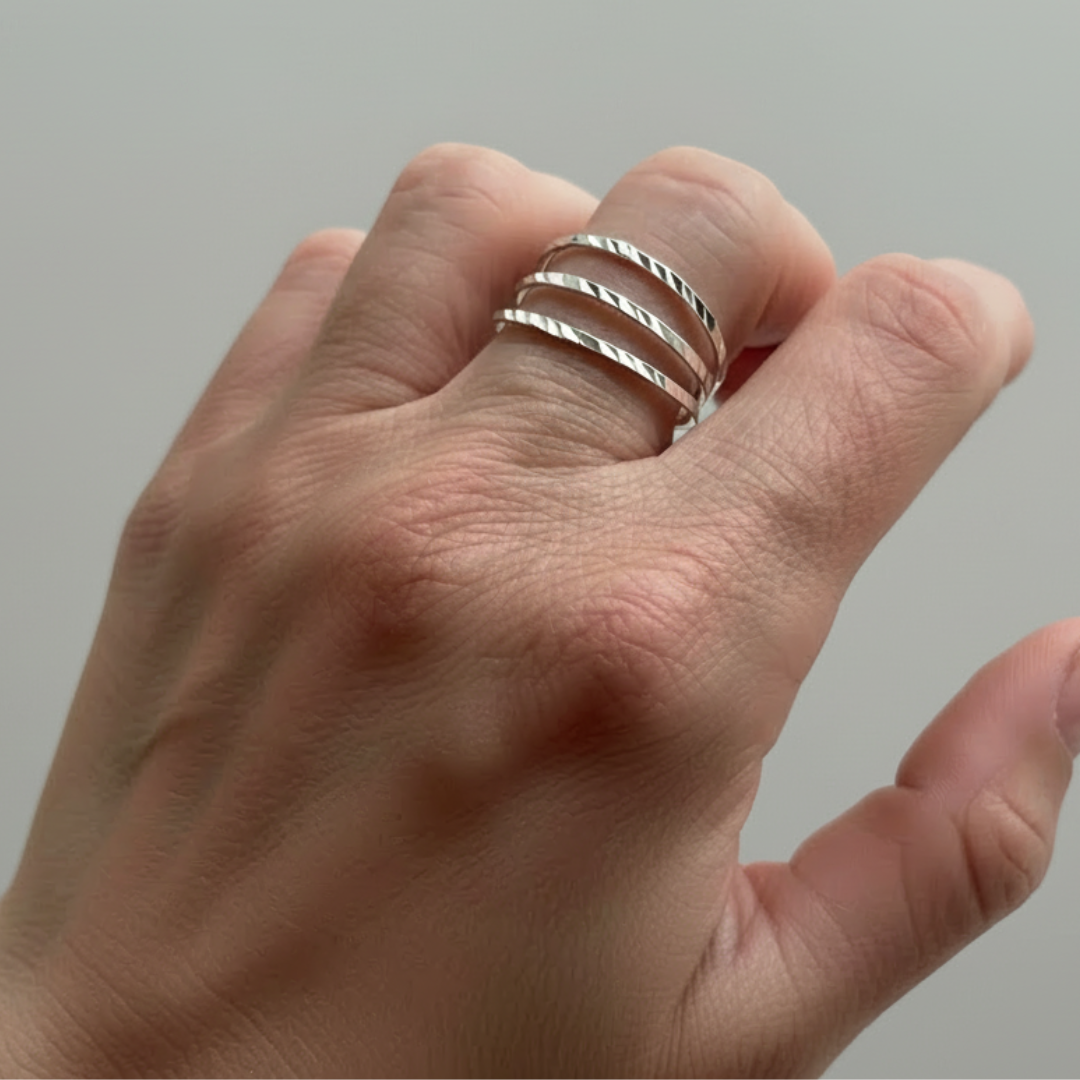 SILVERRING TRIPLE HAMMERED